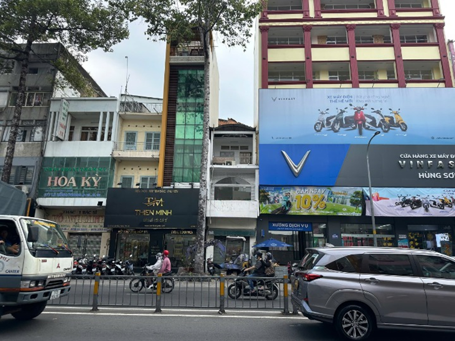Bán Nhà Mặt Tiền 683 Đường Lê Hồng Phong, Phường 10, Quận 10, DT: 3.4×7.5m, 1 Trệt 1 Lửng 2 Lầu, DTSD 77m2