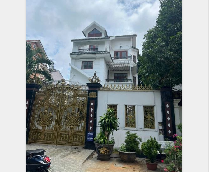 Bán nhà mặt tiền số 31 đường 11, phường Phước Long B, Quận 9, DT:  8x25m, 1 trệt, 2 lầu, DTCN: 200m2