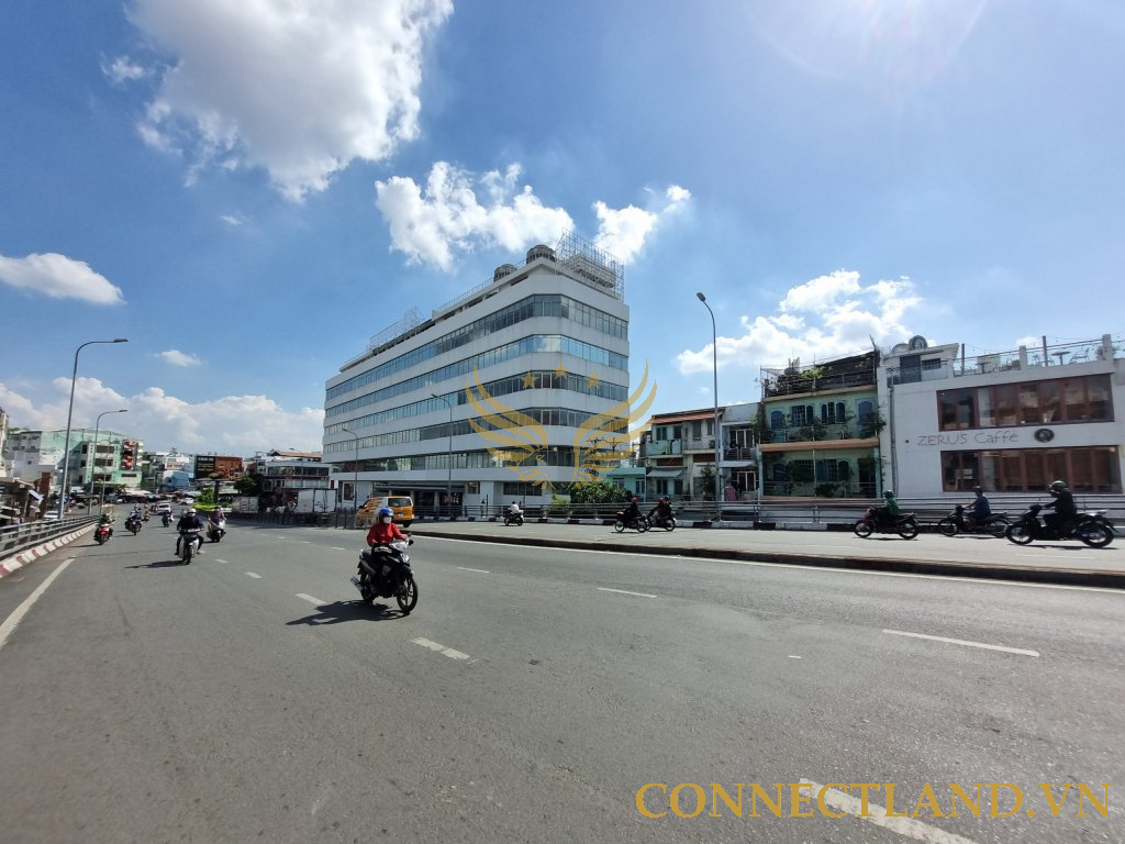 Bán Tòa Nhà Mặt Tiền GÓC 4MT số 2-4 đường Cần Giuộc với Đường Vạn Kiếp và Cao Xuân Dục, phường 13, Quận 8, 20x80m. Tổng DTSD: 7.000m2