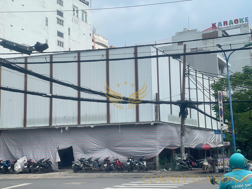 Bán Nhà Mặt Tiền 341 Đường Đồng Đen, phường 11, Quận Tân Bình, DT: 25.5x10m, 1 Trệt 2 Lầu, DTSD 765m2