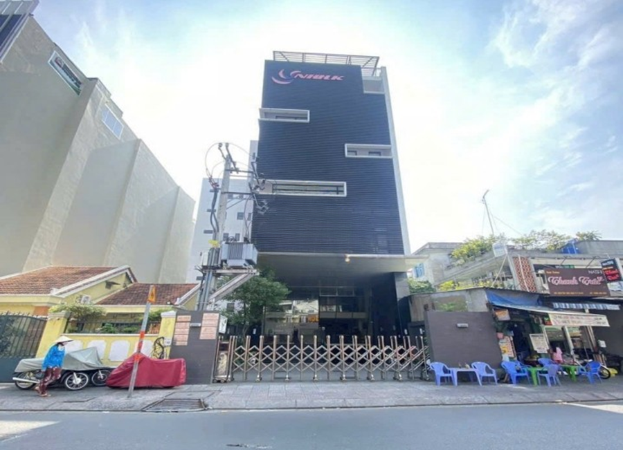 Bán Nhà Mặt Tiền Số 102-102A Đường Nguyễn Văn Đậu, Phường 7, Quận Bình Thạnh, DT: 9.4x24m Nở Hậu 20m, 1 Hầm, 1 Trệt, 1 Lửng, 5 Lầu, DTCN: 440m2