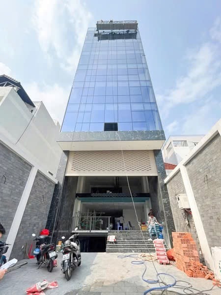 Cho Thuê Tòa Nhà Mặt Tiền 340B đường Nguyễn Thị Thập, phường Tân Phú, Quận 7, DT: 9x36m, 1 Hầm 1 Trệt 1 Lửng 6 Lầu Thang Máy, DTSD 2268m2