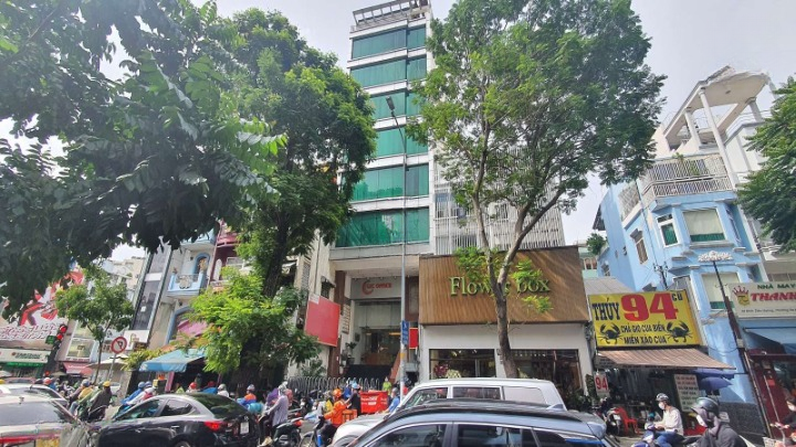 Cho Thuê Nhà Mặt Tiền số 90-92 Đường Đinh Tiên Hoàng, Phường Đa Kao, Quận 1, DT: 8.1x13m, 1 hầm, 1 trệt, 1 lửng, 6 lầu, TM, ST, DTSD: 737 m2