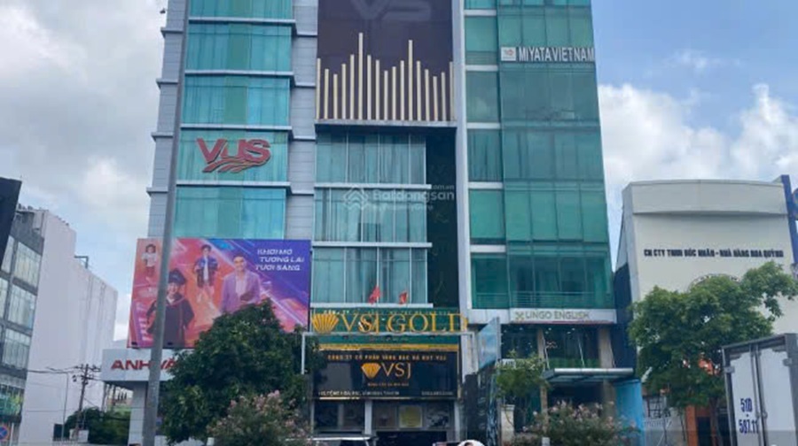 Cho Thuê Tòa Nhà Góc 2 Mặt Tiền 105 đường Cộng Hòa với Quách Văn Tuấn, phường 12, Quận Tân Bình, DT: 11.7x30m, 1 Hầm 1 Trệt 1 Lửng 8 Lầu, DTSD 3159m2