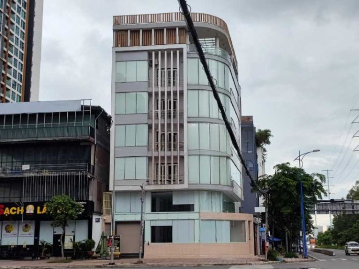 Cho Thuê Tòa Nhà GÓC 2MT số 114 đường Đồng Văn Cống, Phường Thạnh Mỹ Lợi, Quận 2, DT: 8x20m, 1 trệt 6 lầu TM, DTSD: 1.100 m2