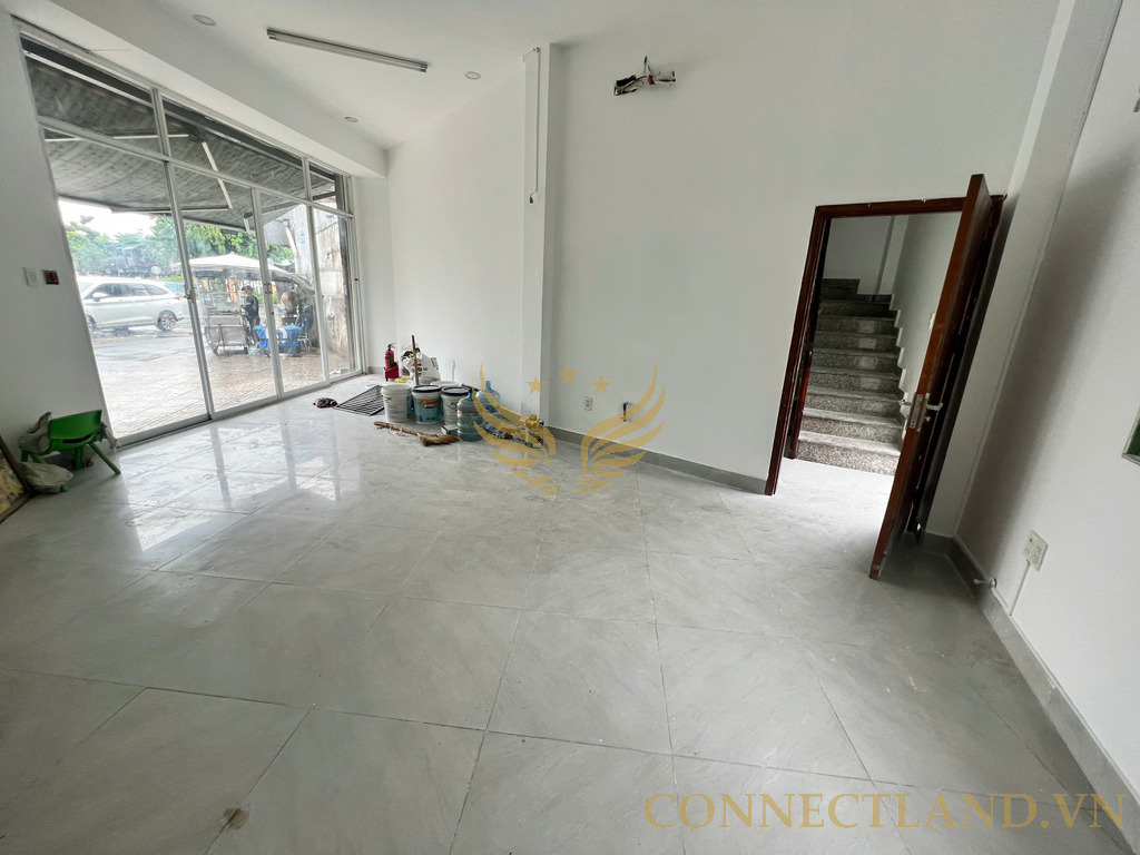 Cho Thuê Tòa Nhà GÓC 2MT số 220 Đường Nguyễn Phúc Nguyên, Phường 9, Quận 3, DT: 6x8m Nở hậu 10m, 1 trệt, 5 lầu, TM, DTSD: 288 m2