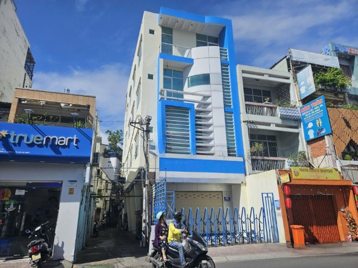 Cho Thuê Tòa Nhà GÓC 2MT số 69 Đường Nguyễn Thông, Phường 9, Quận 3, DT: 5.4x24m, 1 trệt, 4 lầu, TM, DTSD: 648 m2