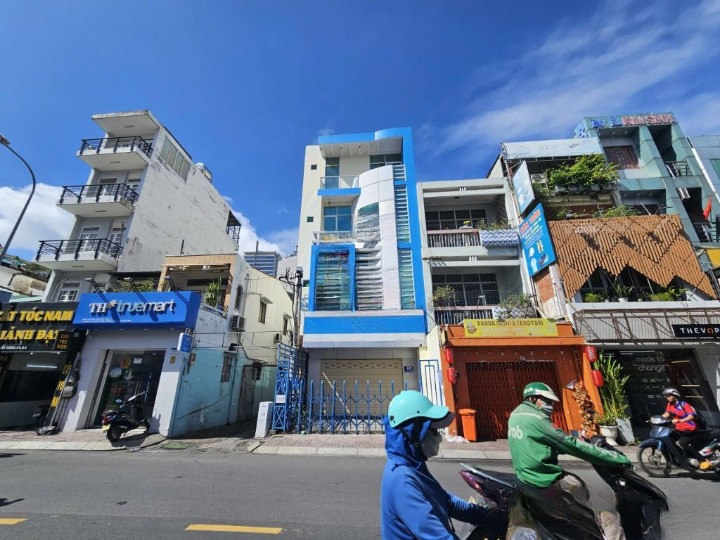 Cho Thuê Tòa Nhà GÓC 2MT số 69 Đường Nguyễn Thông, Phường 9, Quận 3, DT: 5.4x24m, 1 trệt, 4 lầu, TM, DTSD: 648 m2