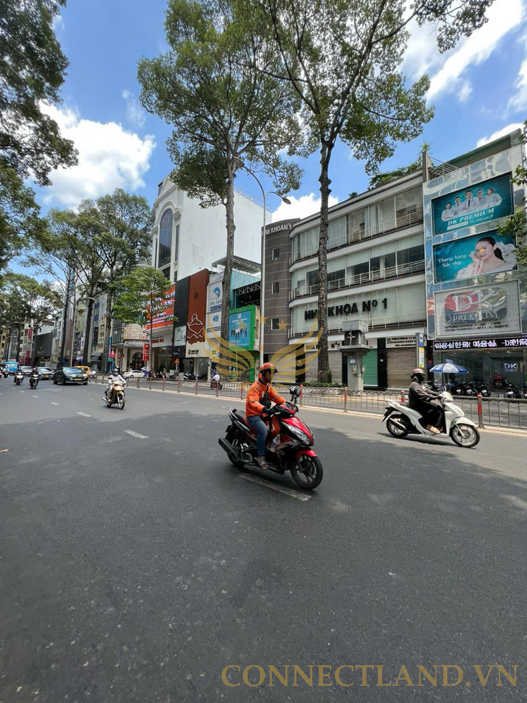 Cho Thuê Tòa Nhà Mặt Tiền 51A đường 3/2, phường 11, Quận 10, DT: 5.3x20m, 1 Trệt 5 Lầu Thang Máy, DTSD 636m2