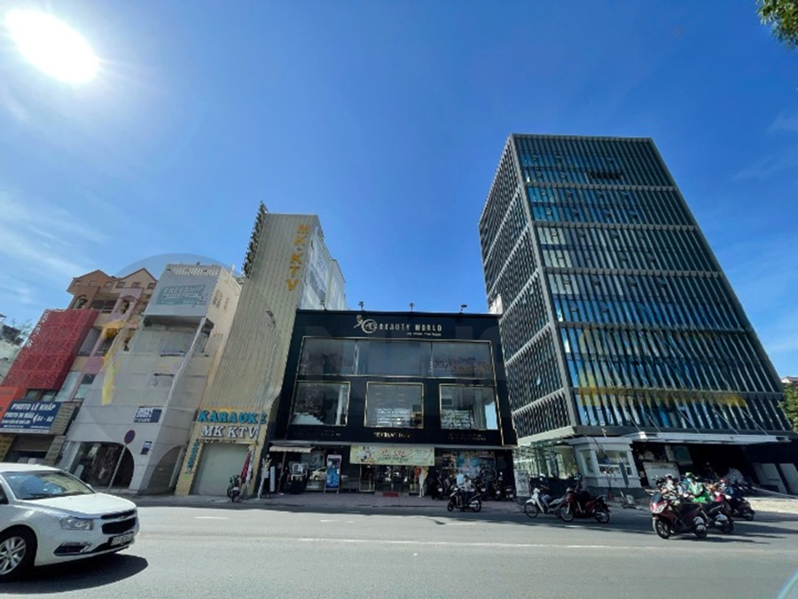 Cho Thuê Tòa Nhà Mặt Tiền 55A đường Phan Đăng Lưu, phường 7, Quận Phú Nhuận, DT: 4x27m, 1 Trệt 5 Lầu Thang máy, DTSD 648m2