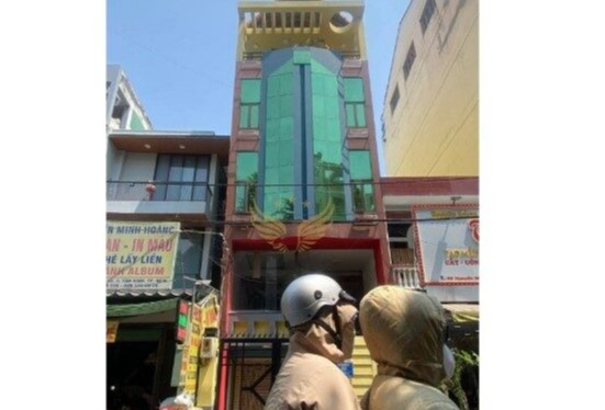 Cho Thuê Tòa Nhà Mặt Tiền 57 đường Nguyễn Minh Hoàng, phường 12, Quận Tân Bình, DT: 4.5x20m, 1 Hầm 1 Trệt 1 Lửng 4 Lầu, DTSD 450m2