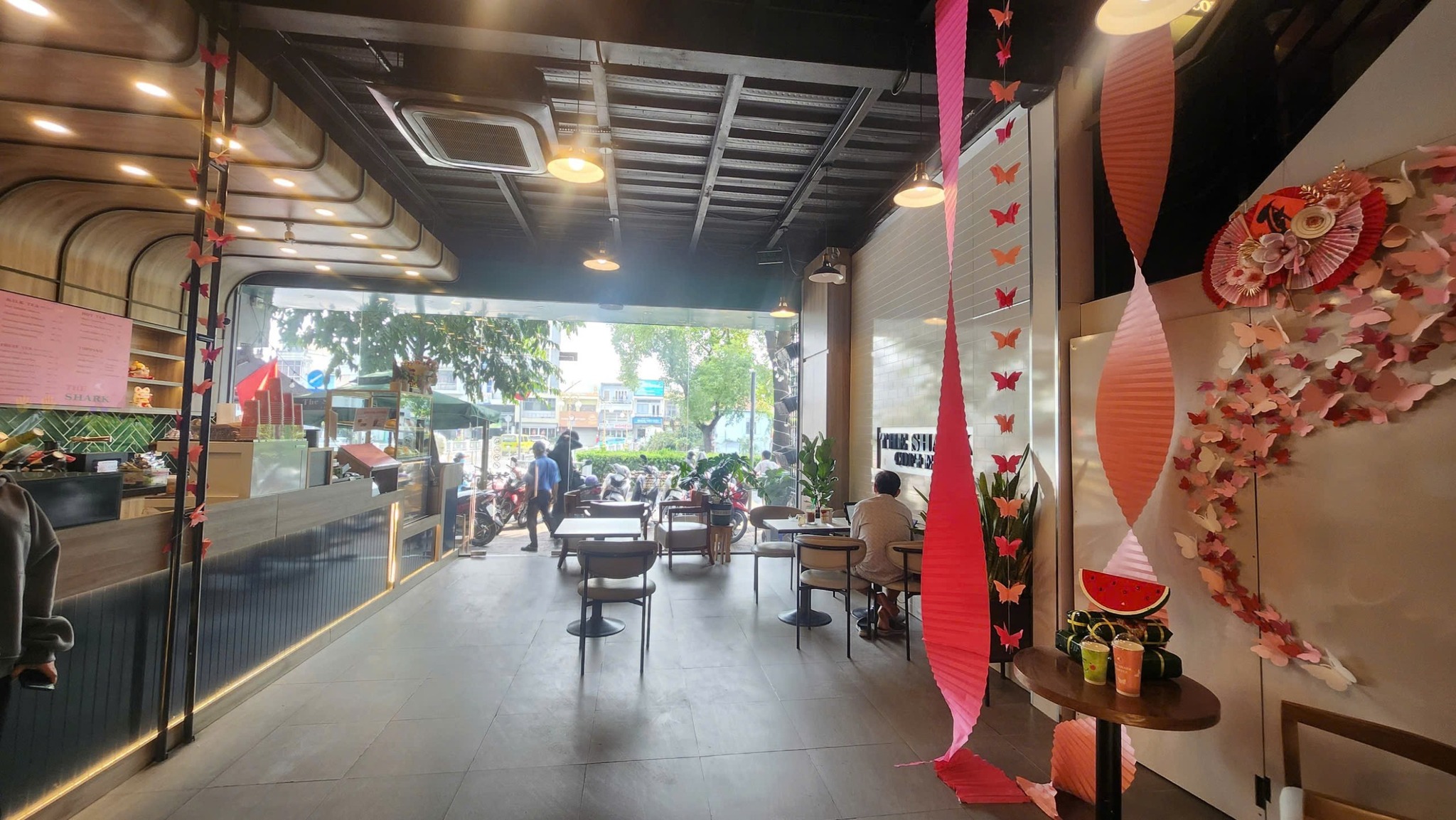 Cho Thuê Tòa Nhà Mặt Tiền số 1114 Đường Trường Sa, Phường 12, Quận 3, DT: 7x10m, 1 trệt 4 lầu ST, DTSD: 350 m2