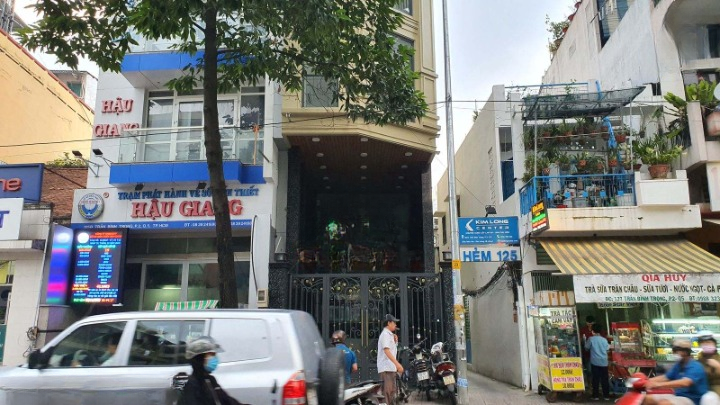 Cho Thuê Tòa Nhà Mặt Tiền số 125 Đường Trần Bình Trọng, Phường 2, Quận 5, DT: 4.5x17m, 1 hầm 1 trệt 1 lửng 4 lầu ST, TM, DTSD: 382 m2