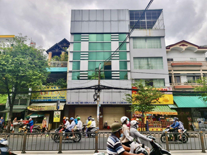 Cho Thuê Tòa Nhà Mặt Tiền Số 384-386 Đường Tùng Thiện Vương, Phường 13, Quận 8, DT: 8x14m, 1 trệt, 3 lầu, DTSD: 448m2