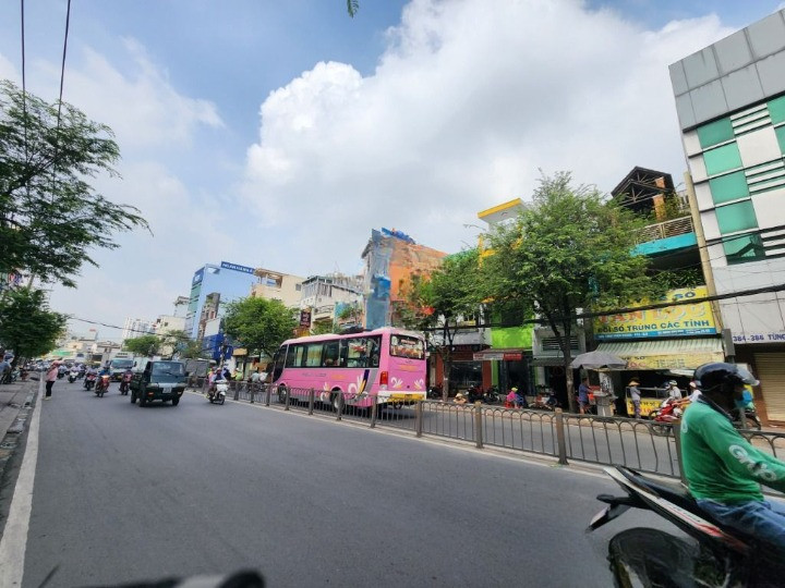 Cho Thuê Tòa Nhà Mặt Tiền Số 384-386 Đường Tùng Thiện Vương, Phường 13, Quận 8, DT: 8x14m, 1 trệt, 3 lầu, DTSD: 448m2
