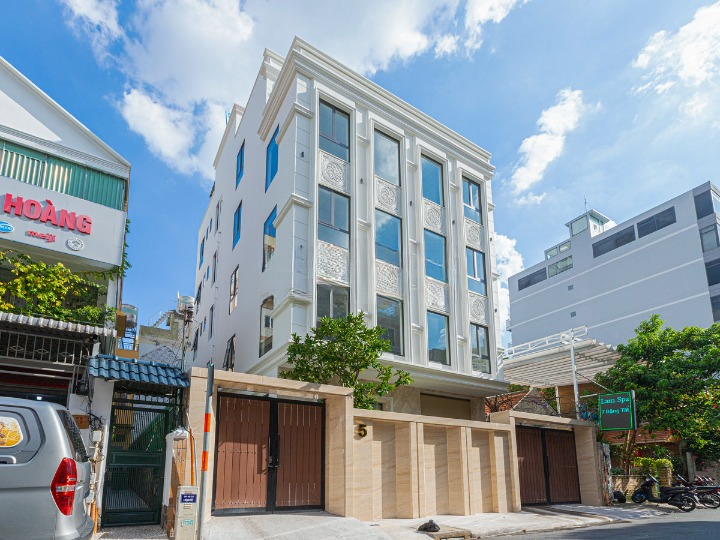 Cho Thuê Tòa Nhà Mặt Tiền số 5 Đường Đặng Tất, Phường Tân Định, Quận 1, DT: 14×24.1m, 1 hầm, 1 trệt, 5 lầu, TM, ST, DTSD: 2.000 m2