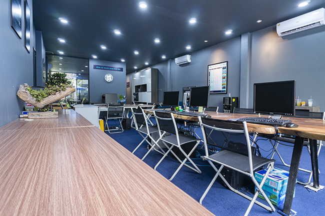 Cho Thuê Tòa Nhà Mặt Tiền Số 629 Đường Hưng Phú, Phường 9, Quận 8, DT: 6x14m,1 trệt, 6 lầu, thang máy, ST, DTSD: 588m2