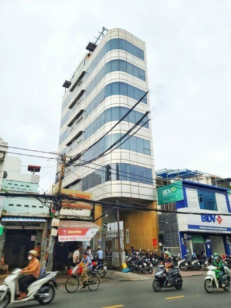 Cho Thuê Tòa Nhà Mặt Tiền Số 82-84 Đường Lê Quang Định, Phường 14, Quận Bình Thạnh, DT: 5.4x19m, 1 Hầm, 1 Trệt, 6 Lầu, ST, TM, DTSD: 718m2