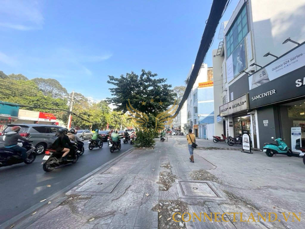 Cho Thuê Tòa Nhà Mặt Tiền số 93 Đường Cách Mạng Tháng Tám, Phường Bến Thành, Quận 1, DT: 6.6x8m, 1 trệt, 1 lửng, 3 lầu, TM, ST, DTSD: 264 m2