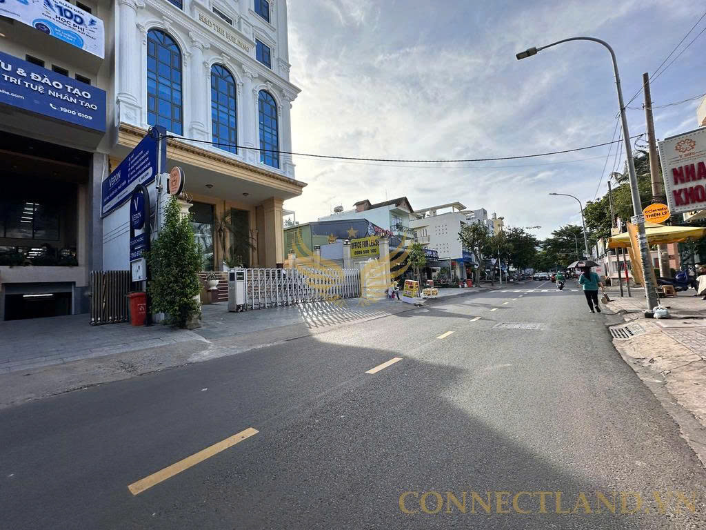 Cho Thuê Tòa Nhà 27D Đường Quốc Hương Phường Thảo Điền Quận 2