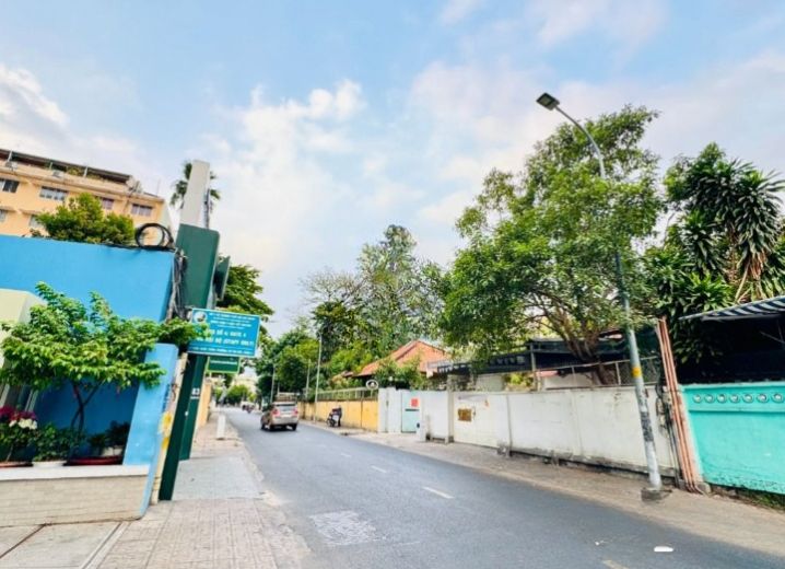 Cho Thuê Mặt Bằng Góc 2MT Số 102 Trần Quốc Toản Phường 7 Quận 3