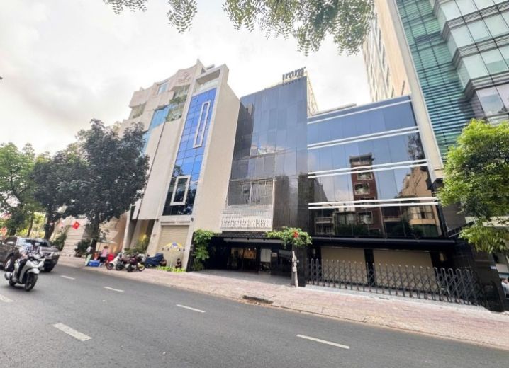 Cho Thuê Mặt Bằng Mặt Tiền 103-105 Nguyễn Đình Chiểu Phường 6 Quận 3