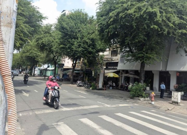 Cho Thuê Mặt Bằng Góc 2MT 204B Lý Chính Thắng Phường 9 Quận 3