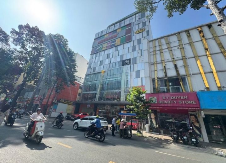 Cho Thuê Mặt Bằng Mặt Tiền 21-21A Cao Thắng Phường 2 Quận 3