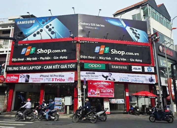 Cho Thuê Mặt Bằng Góc 2MT 311 Lê Văn Sỹ Phường 13 Quận 3