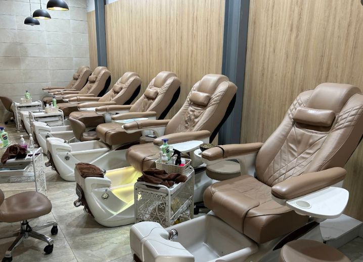Cho Thuê Mặt Bằng 37-39 Đông Du Phường Bến Nghé Quận 1