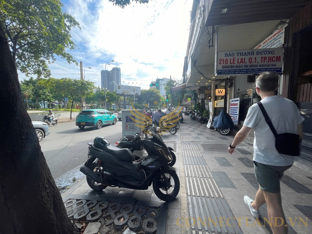 Cho Thuê Mặt Bằng Nhà Mặt Tiền số 212A-212B Đường Lê Lai, Phường Bến Thành, Quận 1, DT: 8x20m, 1 trệt, 1 lửng, DTSD: 160 m2