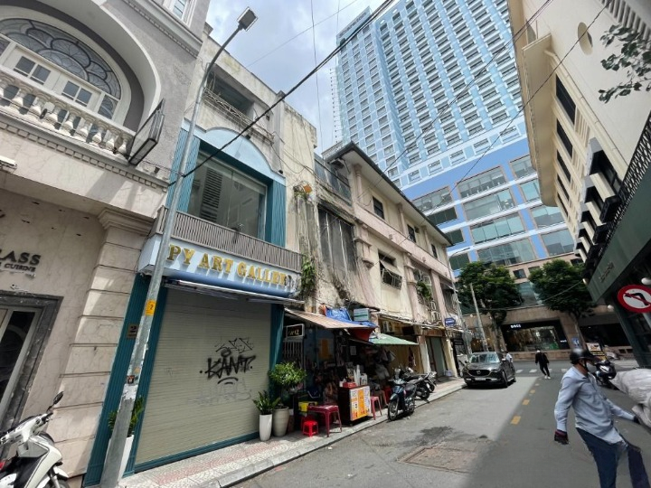 Cho Thuê Mặt Bằng Nhà Mặt Tiền số 4 Đường Nguyễn Thiệp, Phường Bến Nghé, Quận 1, DT: 4.2x17m, 1 trệt 2 lầu, DTSD: 214m2