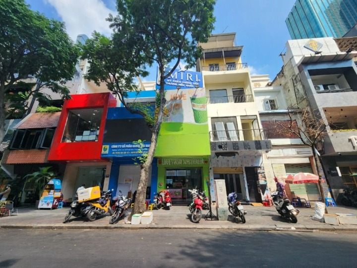 Cho Thuê Mặt Bằng Nhà Mặt Tiền số 56 Đường Ngô Đức Kế, Phường Bến Nghé, Quận 1, DT: 4x16m,  1 trệt, 1 lầu, DTSD: 128 m2