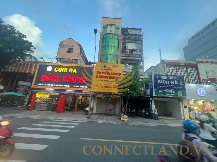 Cho Thuê Nhà Mặt Tiền Số 359 Đường Nguyễn Trãi, Phường Nguyễn Cư Trinh, Quận 1, DT: 4.2x32m, 1 Trệt 4 Lầu, Tổng DT Sàn Sử Dụng: 576.5m2