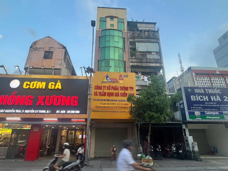 Cho Thuê Nhà Mặt Tiền Số 359 Đường Nguyễn Trãi, Phường Nguyễn Cư Trinh, Quận 1, DT: 4.2x32m, 1 Trệt 4 Lầu, Tổng DT Sàn Sử Dụng: 576.5m2