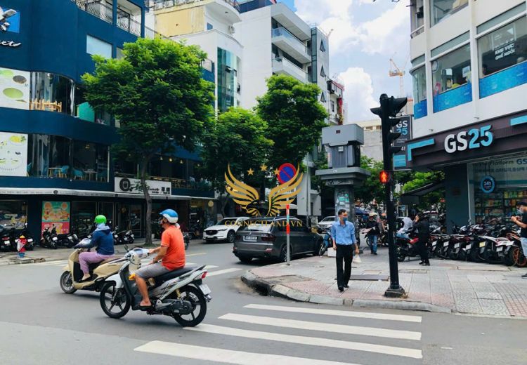 Cho Thuê Mặt Bằng Góc 2MT 210 Nguyễn Công Trứ Phường Bến Thành