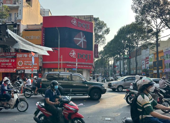 Cho Thuê Mặt Bằng Góc 2MT 231 Đường 3/2 Phường 1 Quận 10