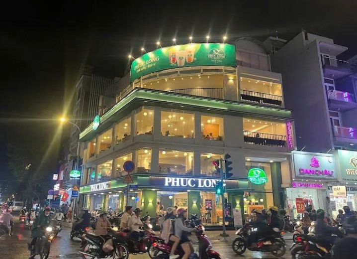 Cho Thuê Mặt Bằng Góc 2MT 349-351-353 Hai Bà Trưng Phường 8 Quận 3