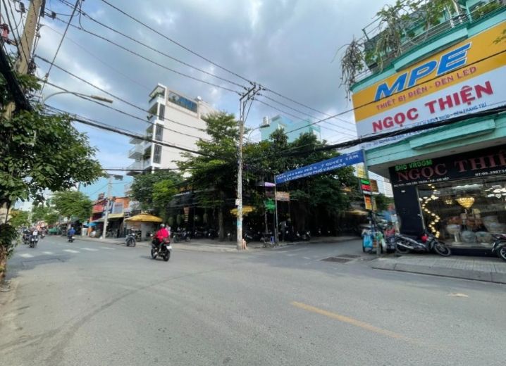 Cho thuê Mặt Bằng  Góc 2MT 377 Nguyễn Văn Khối Phường 8 Quận Gò Vấp