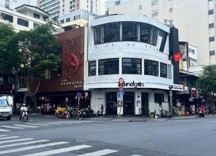 Cho Thuê Mặt Bằng GÓC 2MT Số 38 Đông Du Phường Bến Nghé Quận 1