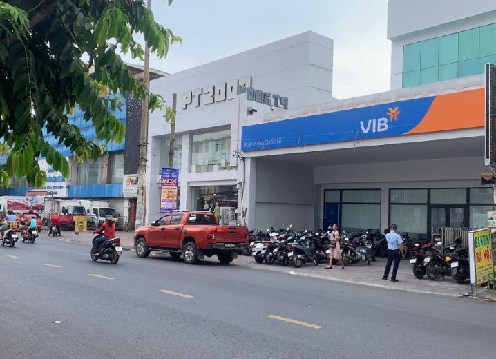 Cho Thuê Nhà Mặt Tiền 605-607 Cách Mạng Tháng Tám Phường Hòa Hưng Quận 10