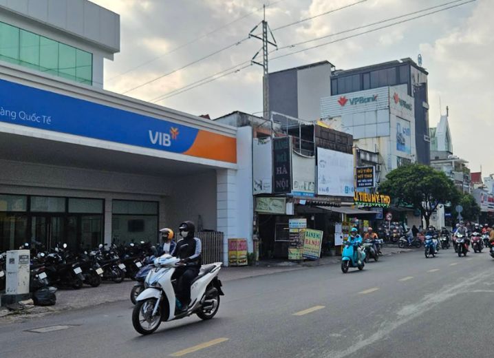 Cho Thuê Nhà Mặt Tiền 605-607 Cách Mạng Tháng Tám Phường Hòa Hưng Quận 10