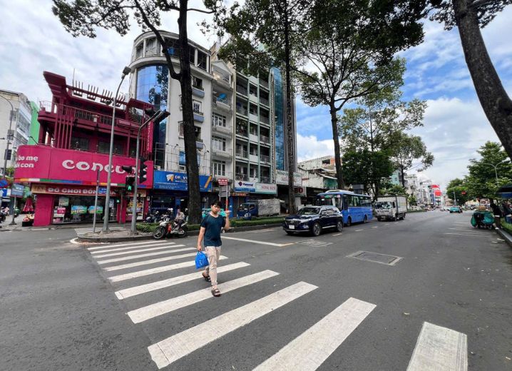 Cho Mặt Bằng GÓC 2MT 94 Châu Văn Liêm Phường 14 Quận 5