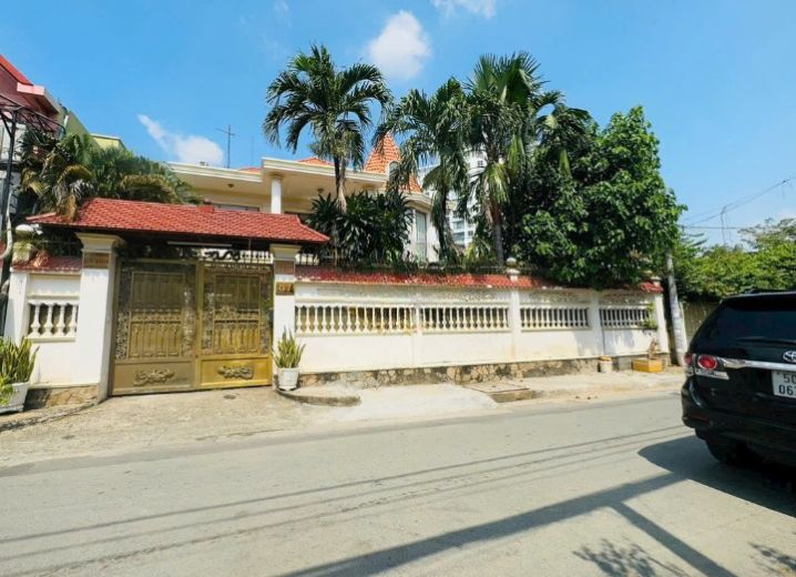 Cho thuê Villa Mặt Tiền Số 57 Đường Nguyễn Đăng Giai Phường Thảo Điền Quận 2