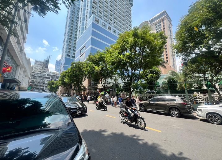 Cho Thuê Mặt Bằng 35 Đông Du Phường Bến Nghé Quận 1