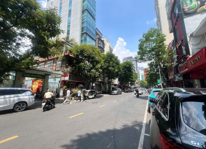 Cho Thuê Mặt Bằng 35 Đông Du Phường Bến Nghé Quận 1