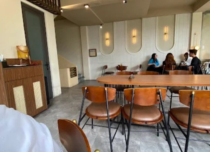 Cho thuê Mặt Bằng 56 Hoa Lan Phường 7 Quận Phú Nhuận