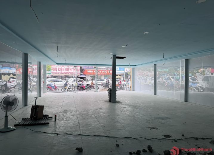 Cho Thuê Nhà Mặt Tiền 678-680 Đường 3/2 Phường 14 Quận 10