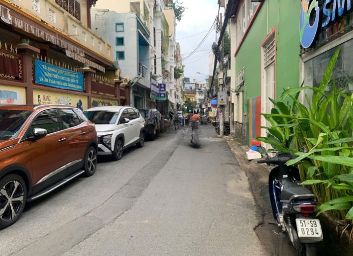 Cho thuê Mặt bằng 24 Đoàn Thị Điểm Phường 3 Quận Phú Nhuận