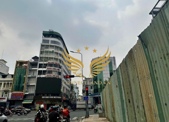 Bán Tòa nhà 411 đường Trần Hưng Đạo B và Châu Văn Liêm phường 10 Quận 5